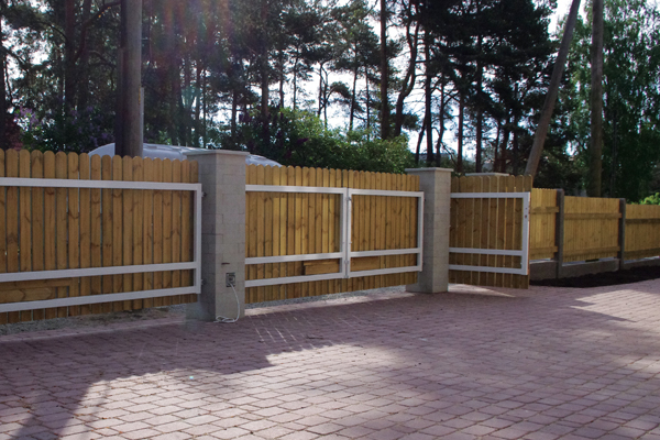 Tiibväravad automaatika valmidusega